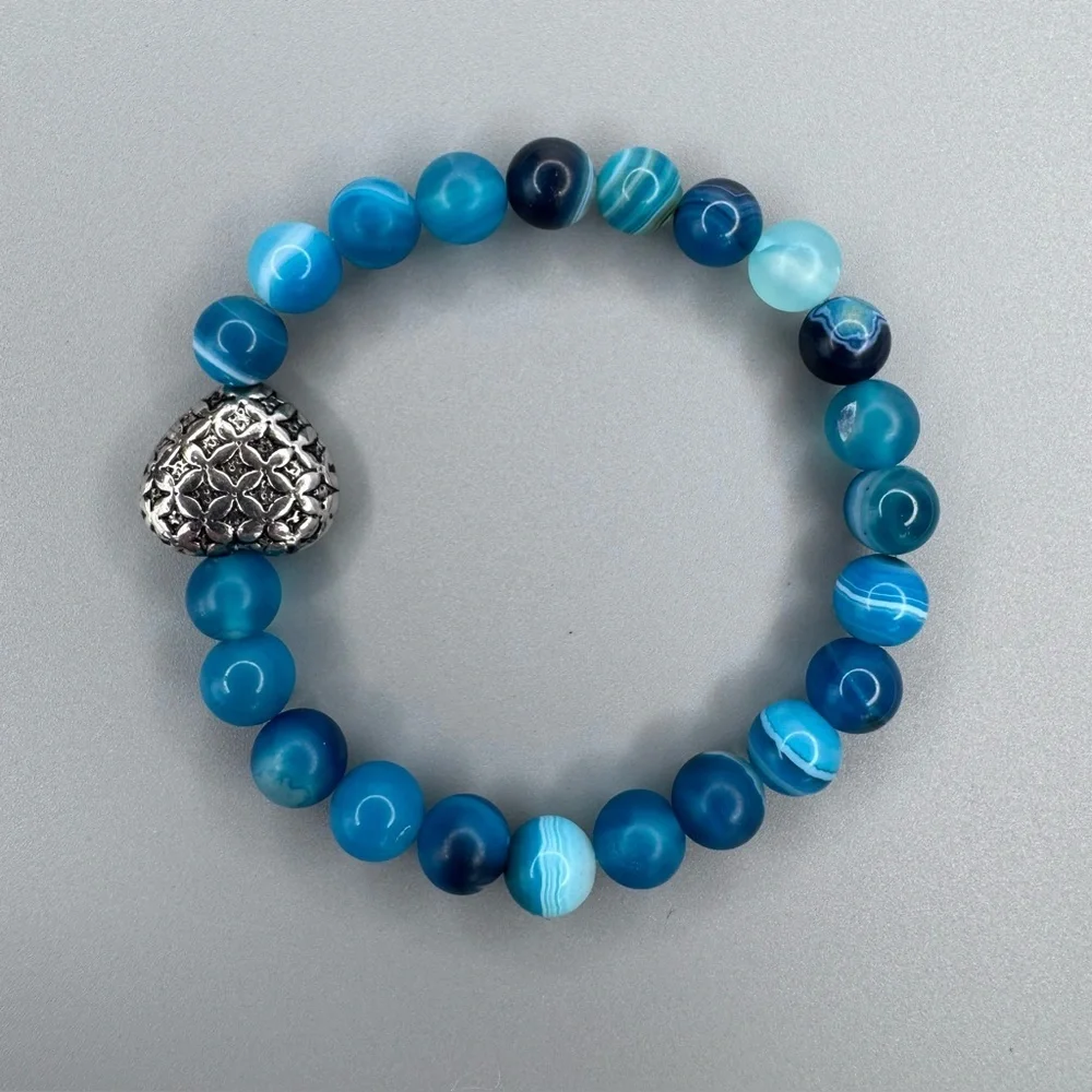 HAND CRAFTED Blue Agate Stretch Bracelet 6.5” Beaded Gemstone Silver Heart NWT